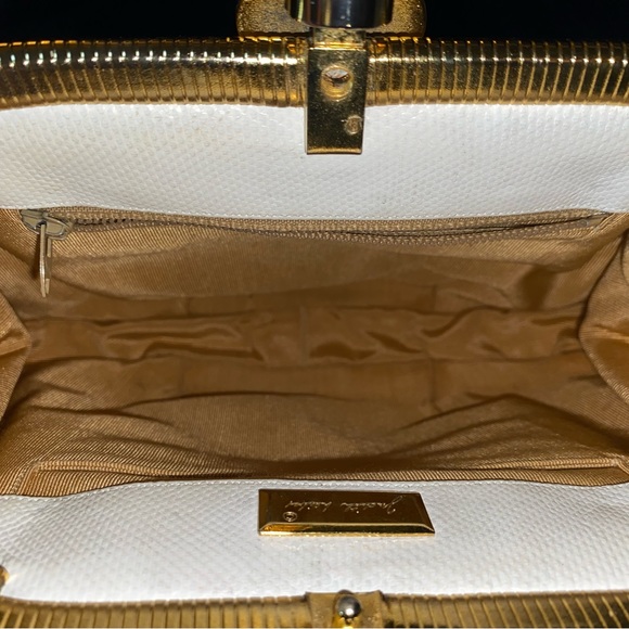 Judith Leiber Vintage white Leather Lion Clutch with 3” gold metal comb - Picture 3 of 13